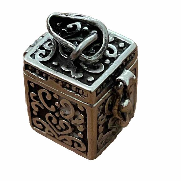 Sterling Silver 925 Prayer Box Pendant Charm Signed Vintage Ornate - Picture 1 of 13